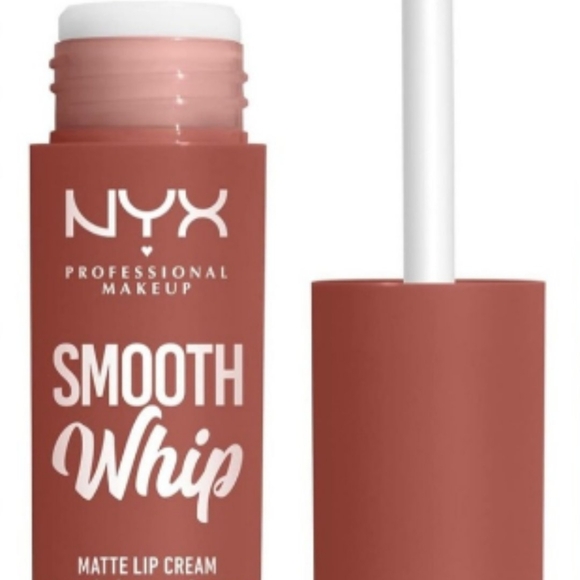 NYX PROFESSIONAL MAKEUP Smooth Whip Matte Lip Cream, Long Lasting pack 2 - Picture 4 of 5